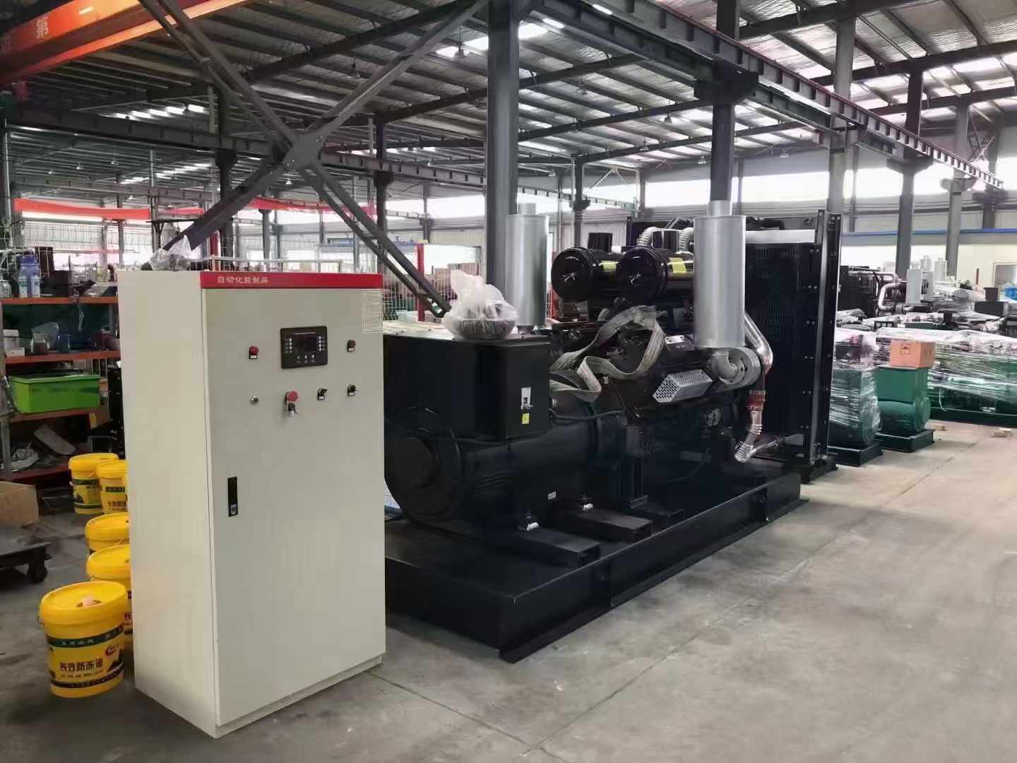 吴堡柴油发电机运行时的噪音和振动水平如何？