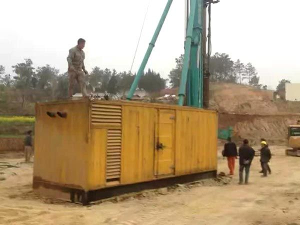 吴堡如何判断水冷式机油散热器密封件是否需要更换？